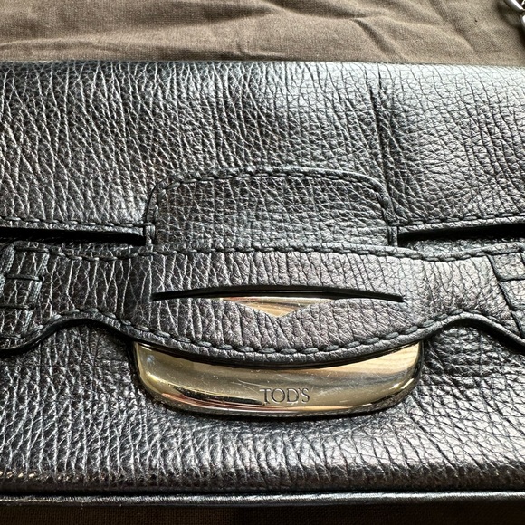 Tod’s Leather Shoulder Bag - Picture 4 of 9